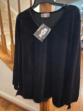 Cascades Collection Black Velvet V-Neck Long-Sleeve Blouse